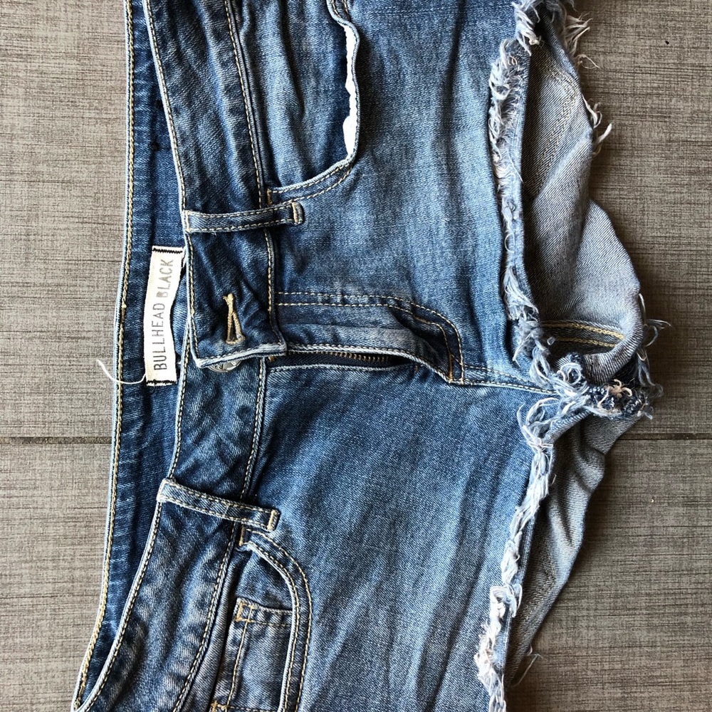 Pacsun Bullhead sparkling jean shorts, size 3.